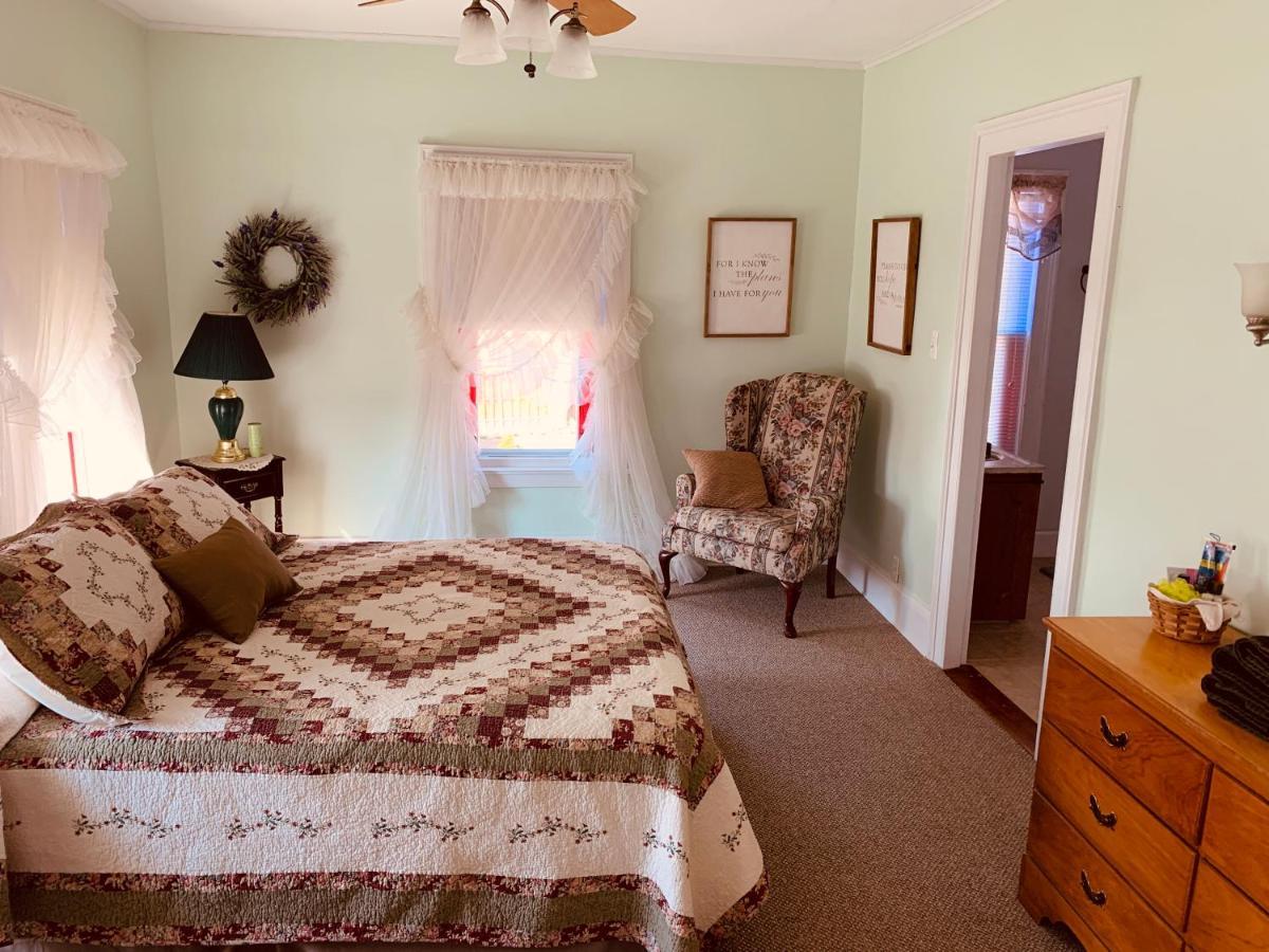 Centennial Inn Bed & Breakfast Conneaut 外观 照片