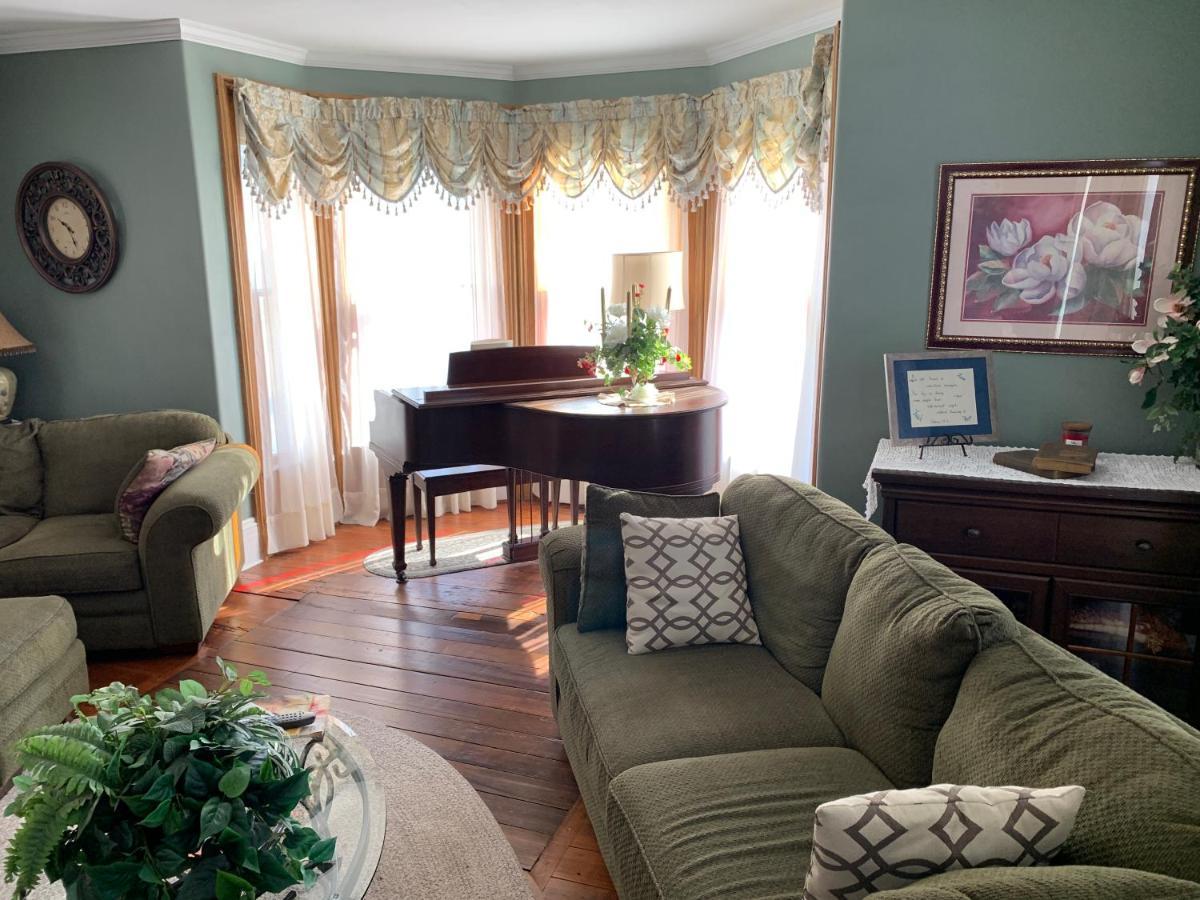 Centennial Inn Bed & Breakfast Conneaut 外观 照片